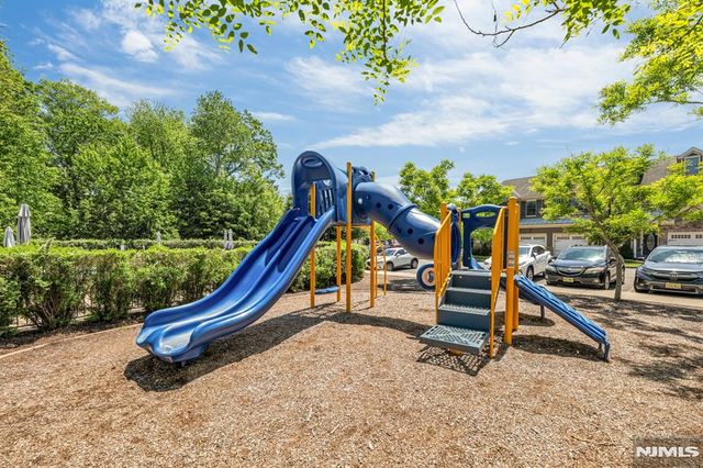 2308 Freeman Way, Allendale, NJ 07401