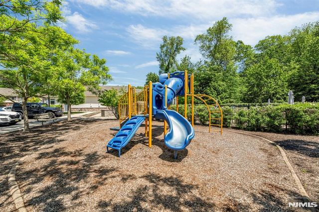 2308 Freeman Way, Allendale, NJ 07401