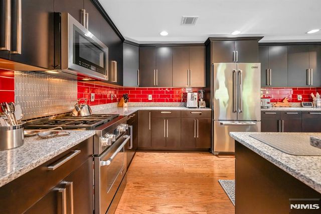 2308 Freeman Way, Allendale, NJ 07401