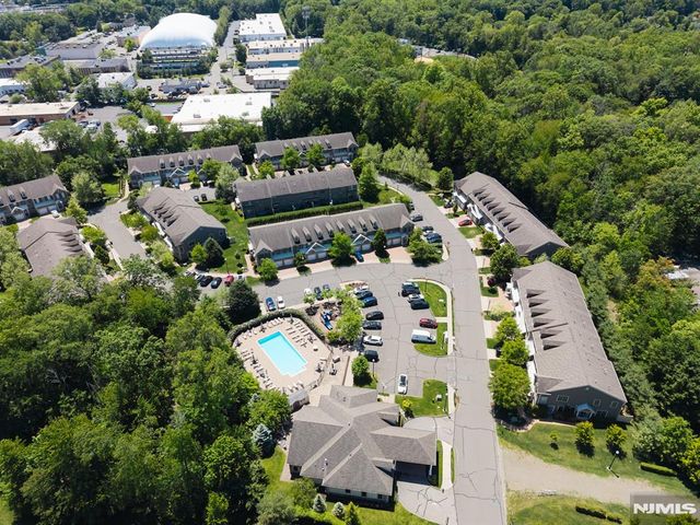 2308 Freeman Way, Allendale, NJ 07401