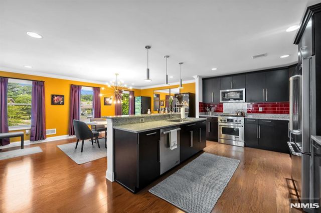2308 Freeman Way, Allendale, NJ 07401