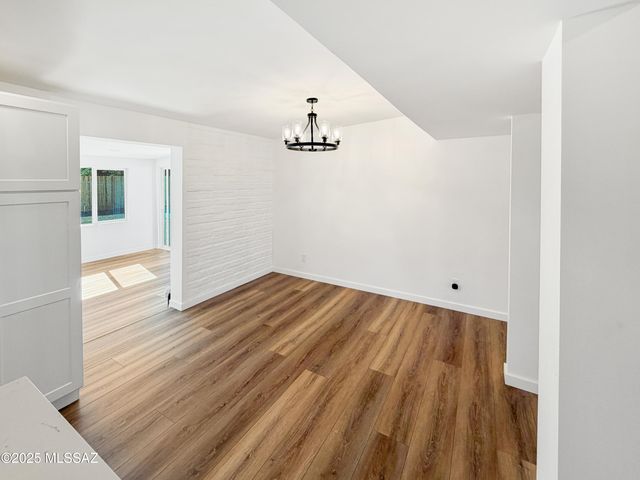 7332 E 42nd Street, Tucson, AZ 85730