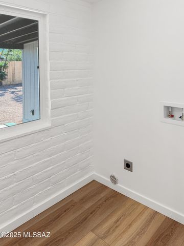 7332 E 42nd Street, Tucson, AZ 85730