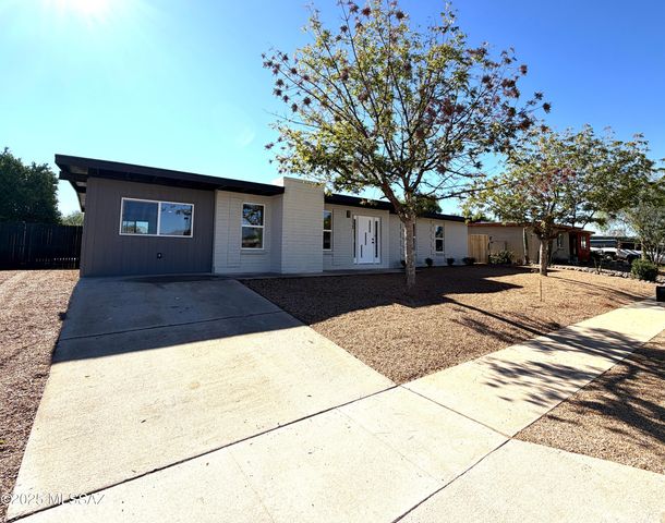 7332 E 42nd Street, Tucson, AZ 85730