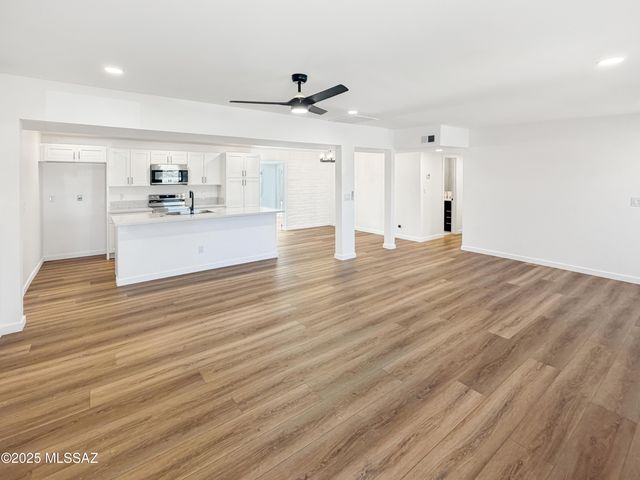 7332 E 42nd Street, Tucson, AZ 85730