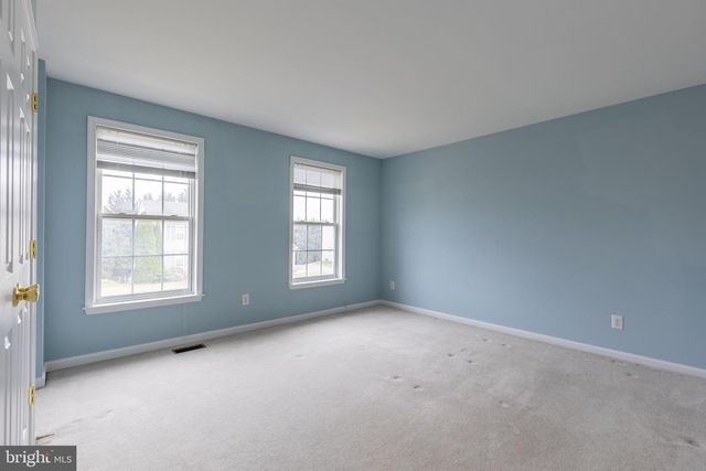 20 HUMMINGBIRD LN, Newark, DE 19711