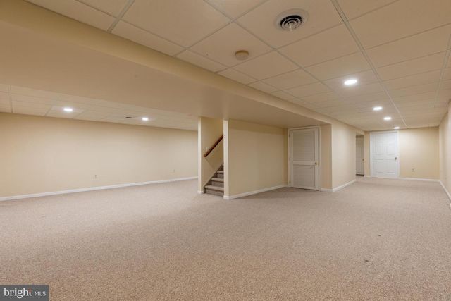 20 HUMMINGBIRD LN, Newark, DE 19711