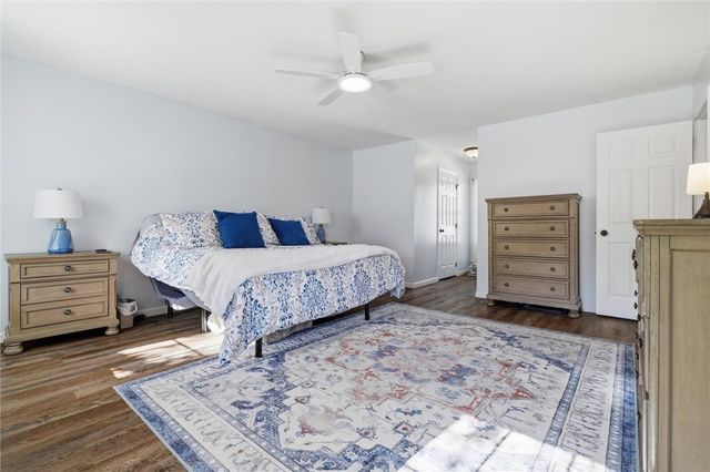 105 Bayberry Ln, Cranberry Twp, PA 16066