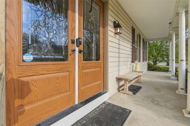 105 Bayberry Ln, Cranberry Twp, PA 16066