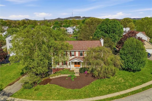 105 Bayberry Ln, Cranberry Twp, PA 16066