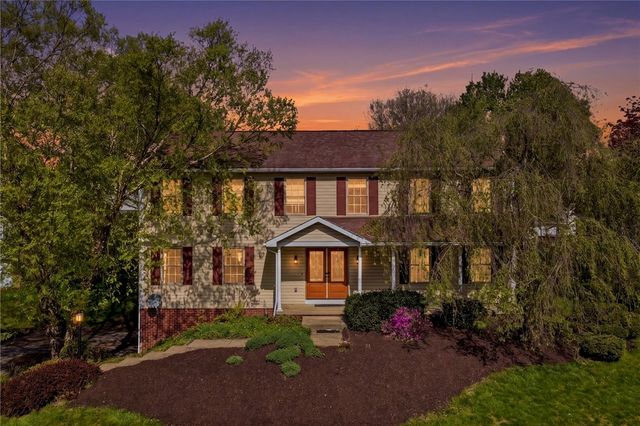 105 Bayberry Ln, Cranberry Twp, PA 16066