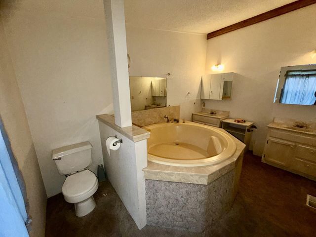 360 Hessar Street, Grants Pass, OR 97527