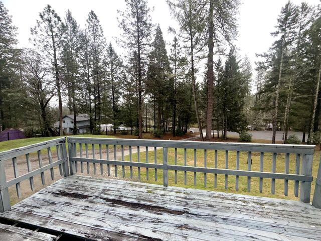 360 Hessar Street, Grants Pass, OR 97527