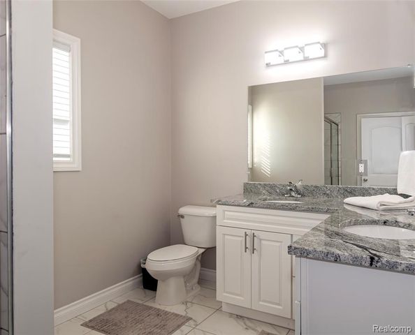 1200 Drakeshire Drive, Commerce Twp, MI 48390