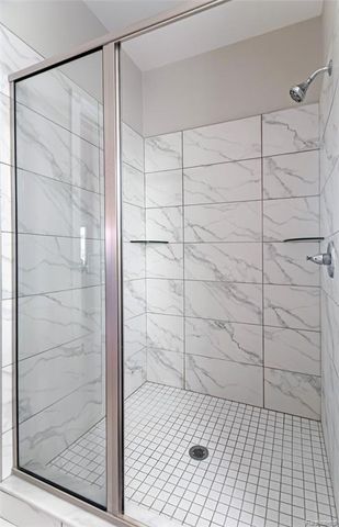 1200 Drakeshire Drive, Commerce Twp, MI 48390