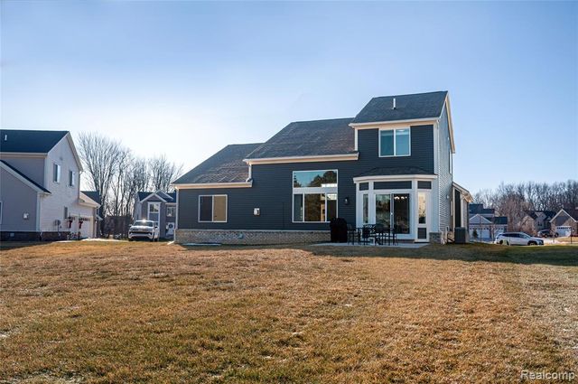 1200 Drakeshire Drive, Commerce Twp, MI 48390