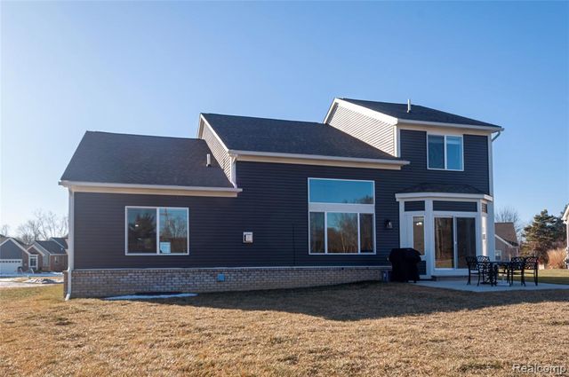 1200 Drakeshire Drive, Commerce Twp, MI 48390