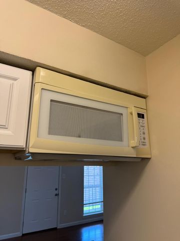 6402 Del Monte Drive 57, Houston, TX 77057