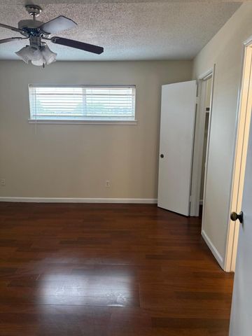 6402 Del Monte Drive 57, Houston, TX 77057