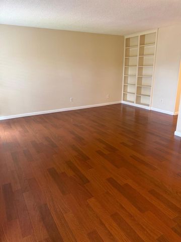 6402 Del Monte Drive 57, Houston, TX 77057