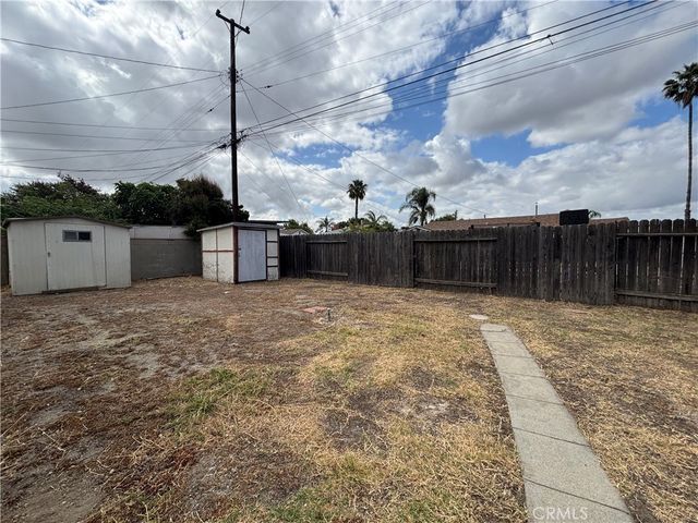 1862 E American, Pomona, CA 91767