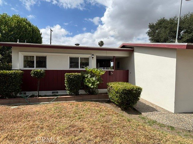 1862 E American, Pomona, CA 91767