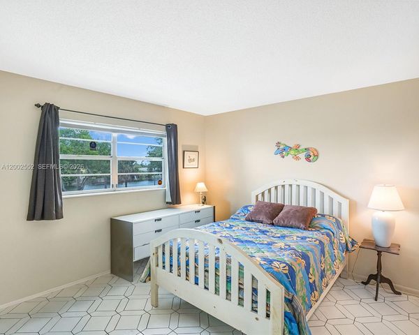 4806 NW 36th Street 515, Lauderdale Lakes, FL 33319