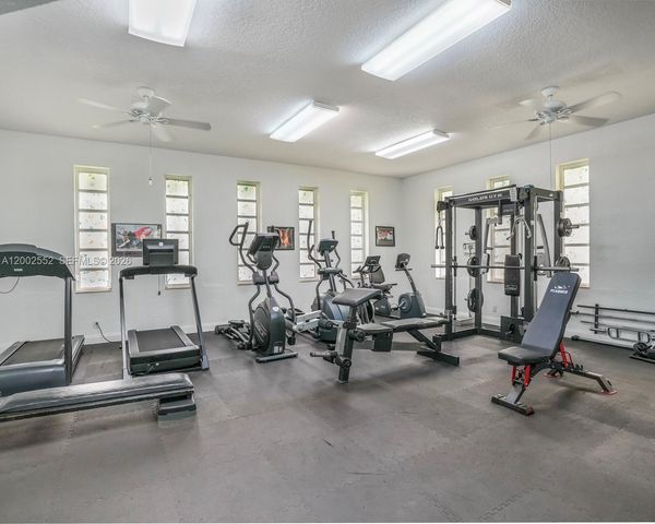 4806 NW 36th Street 515, Lauderdale Lakes, FL 33319