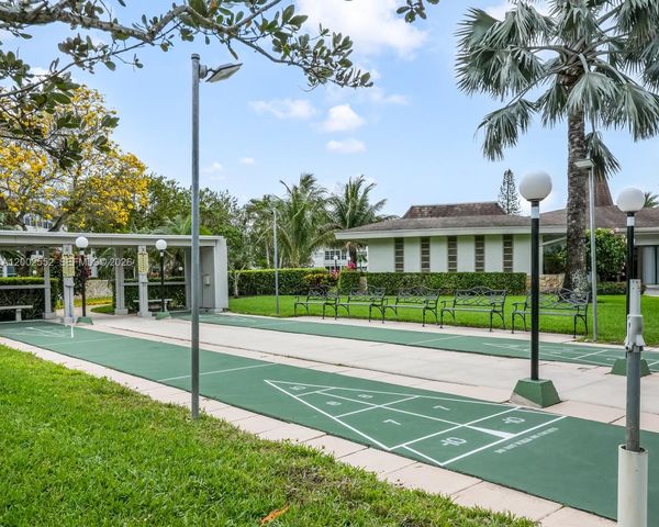 4806 NW 36th Street 515, Lauderdale Lakes, FL 33319