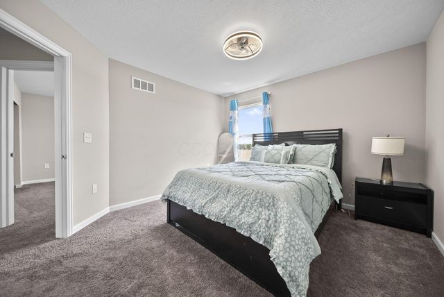 7271 Ribault Drive NW, Pickerington, OH 43147