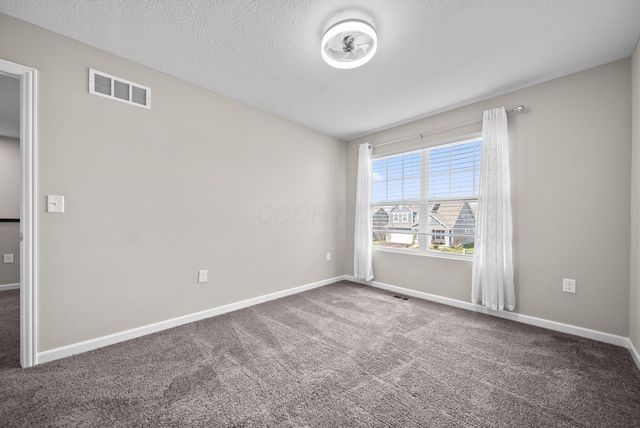 7271 Ribault Drive NW, Pickerington, OH 43147