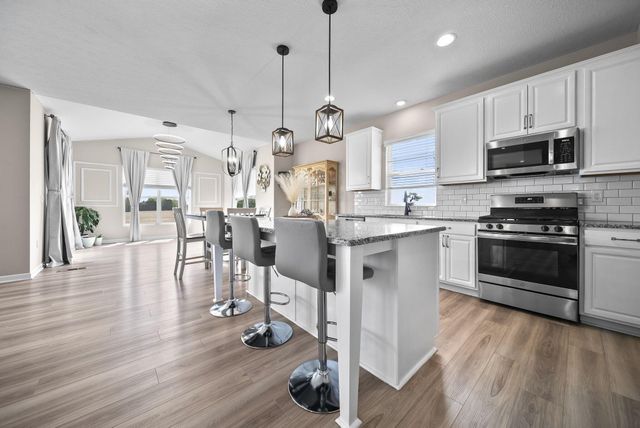 7271 Ribault Drive NW, Pickerington, OH 43147