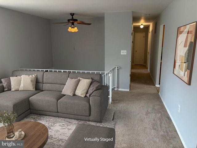 8206 COMET DR, Fort Washington, MD 20744