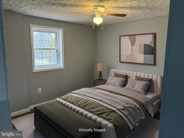 8206 COMET DR, Fort Washington, MD 20744