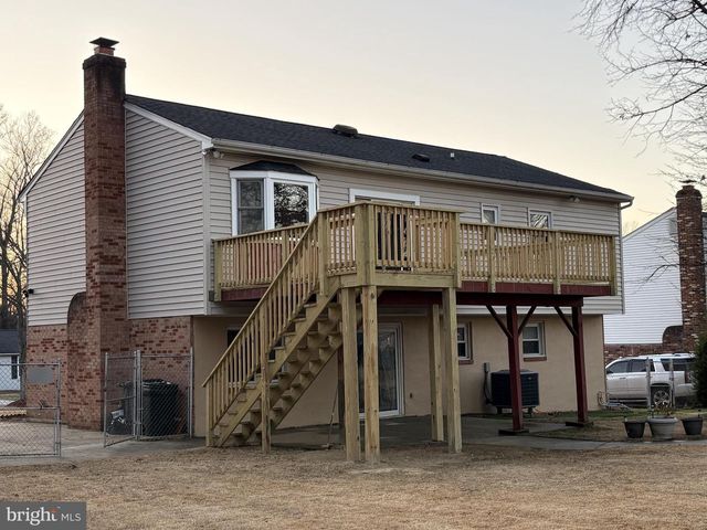 8206 COMET DR, Fort Washington, MD 20744