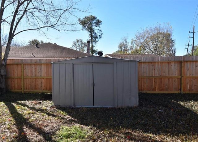 2711 Goldspring Lane, Spring, TX 77373