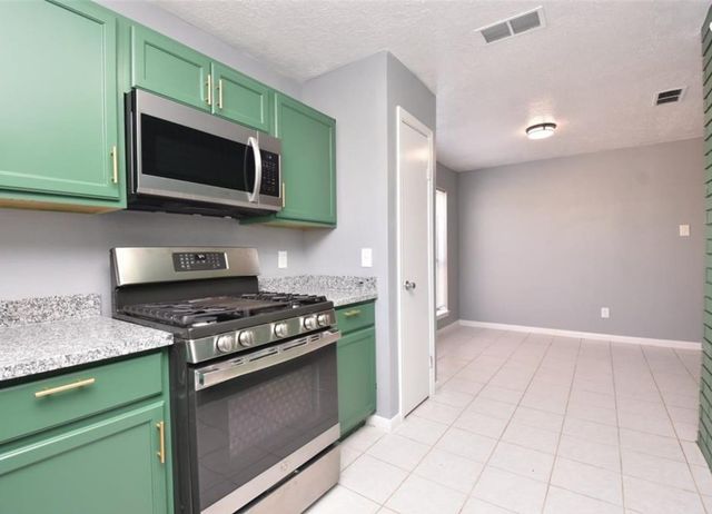 2711 Goldspring Lane, Spring, TX 77373