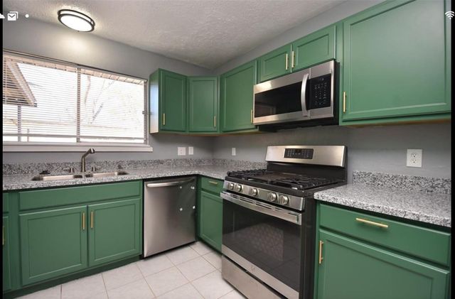 2711 Goldspring Lane, Spring, TX 77373
