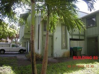 5624 NW 21ST Street 33-E, Lauderhill, FL 33313