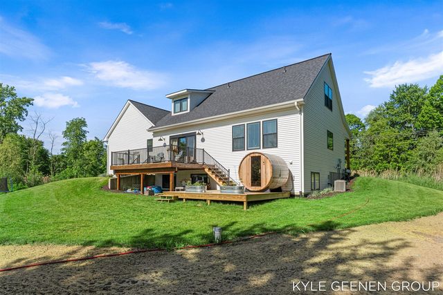 312 48th Avenue, Zeeland, MI 49464