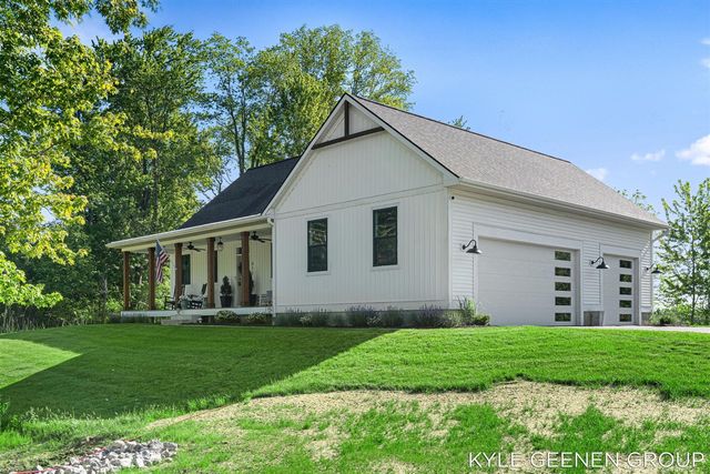 312 48th Avenue, Zeeland, MI 49464