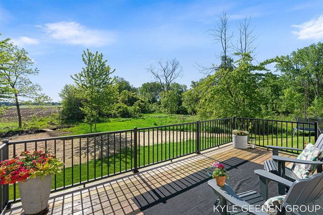 312 48th Avenue, Zeeland, MI 49464