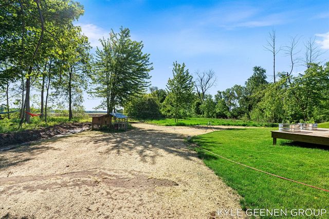 312 48th Avenue, Zeeland, MI 49464