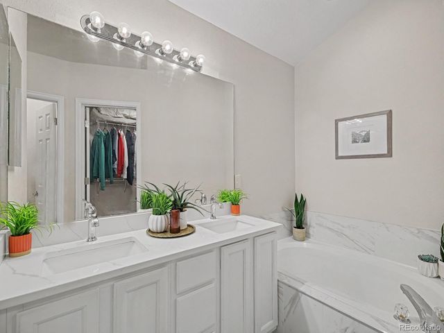 9792 E Hawaii Place, Aurora, CO 80247