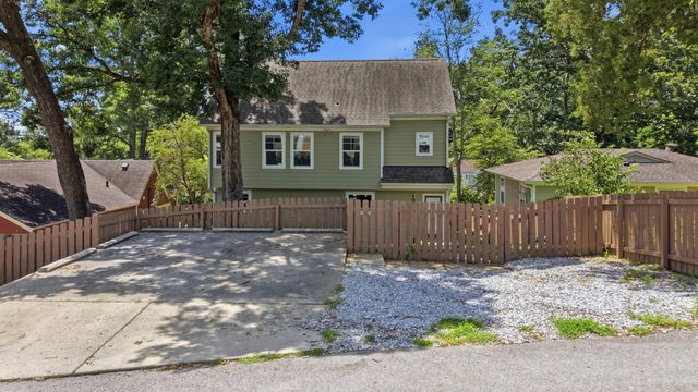 1303 Dugdale Street, Chattanooga, TN 37405