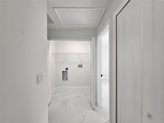 21033 MARKET STREET, Dade City, FL 33523