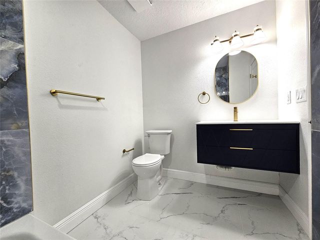 21033 MARKET STREET, Dade City, FL 33523