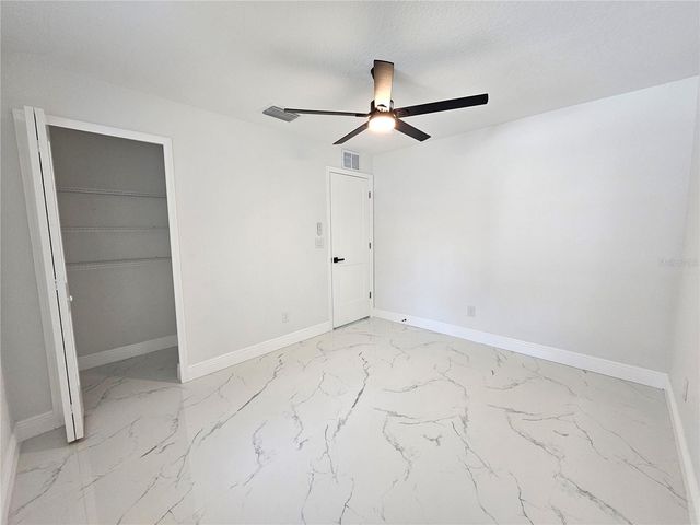 21033 MARKET STREET, Dade City, FL 33523