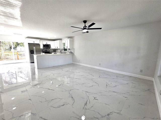 21033 MARKET STREET, Dade City, FL 33523