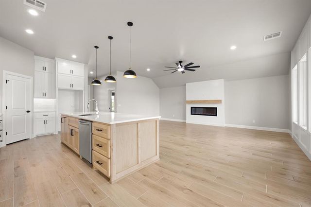 8213 NW 152nd Street, Edmond, OK 73013